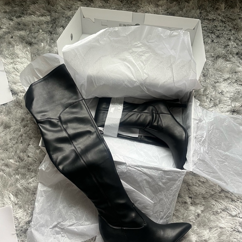 NWT Calvin Klein Sacha Over the Knee Boot Black 7.5